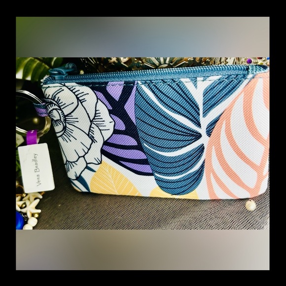 Vera Bradley Accessories - *NWT* Vera Bradley Floral Key Ring ID Holder